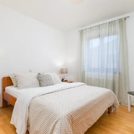 Modern New Apartamento